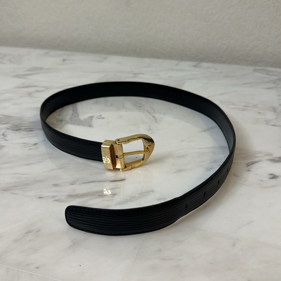 Authentic Louis Vuitton Epi Ceinture Leather 110/44 belt - Picture 11 of 14